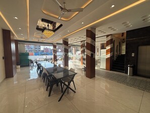 تناول الطعام