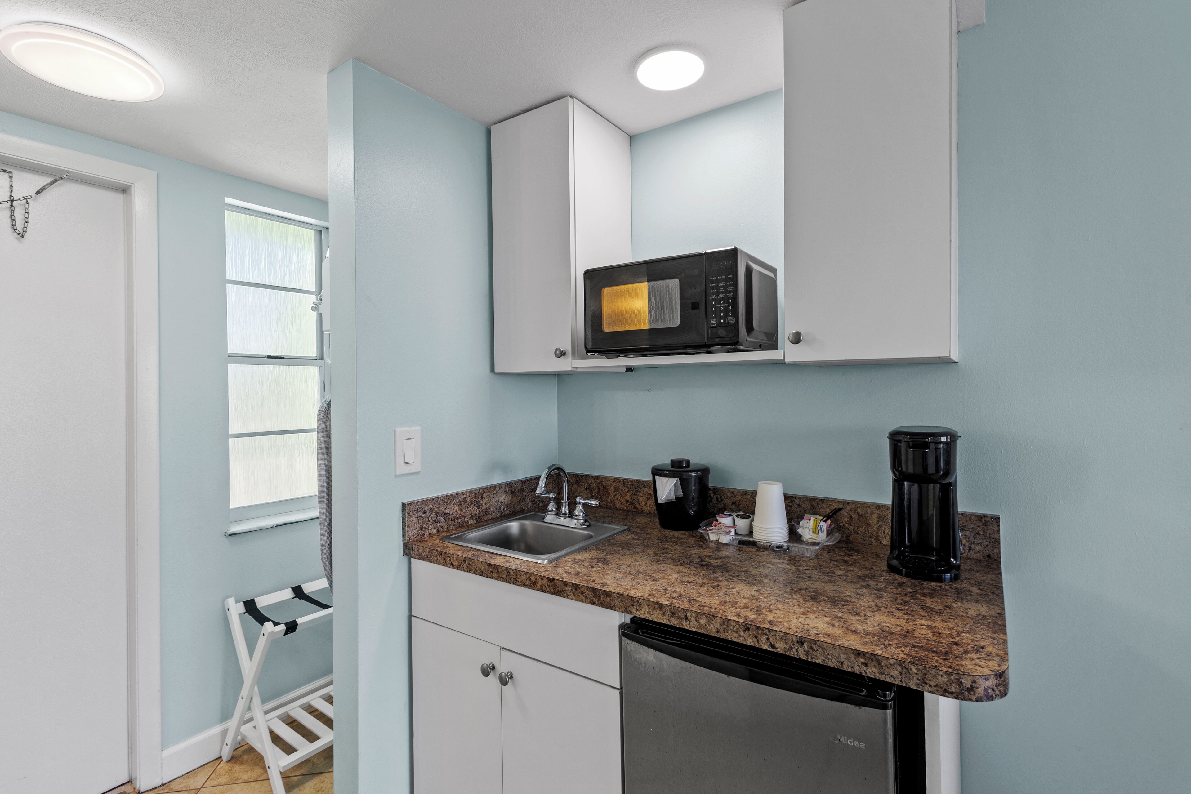 Studio (0 Bedroom) | 1 bedroom, iron/ironing board, bed sheets