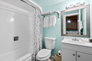 Interior - Oceanfront Inn Room #5 - Standard Room - King Bed (Fort Pierce)