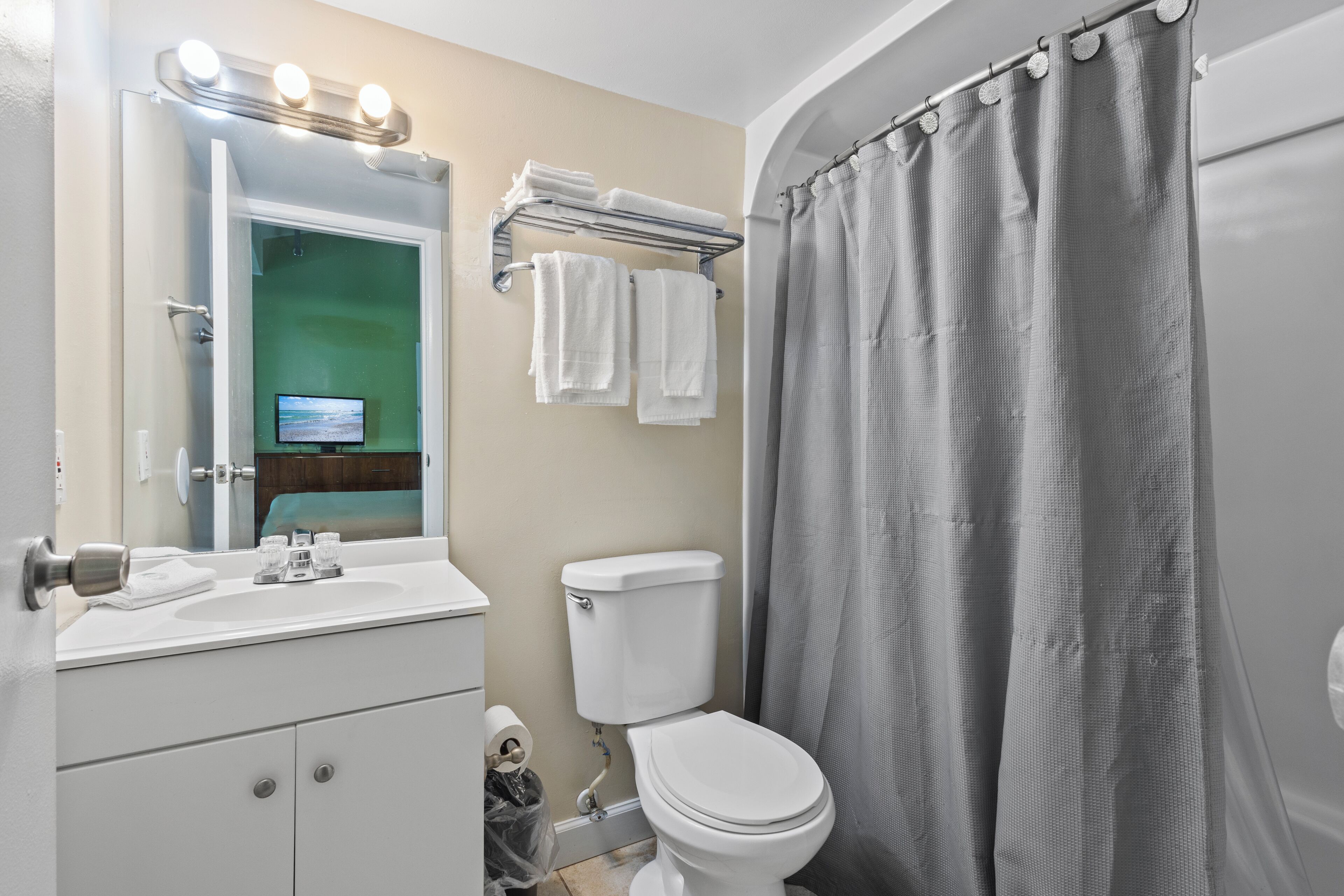 Studio (1 Bedroom) | Interior