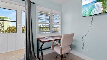 Studio (1 Bedroom) | Interior