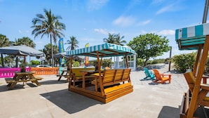 Interior - Oceanfront Inn Room #1 - Partial Ocean View, King Bed (Fort Pierce)