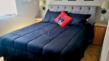 Studio (2 Bedrooms) | Interior