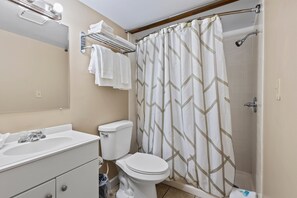 Interior - Oceanfront Inn Suite #6- King Bed (Fort Pierce)