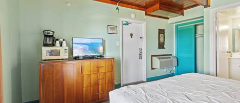 Studio (1 Bedroom) | Interior