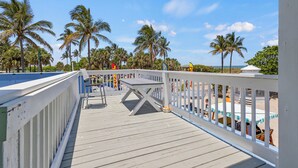 Interior - Oceanfront Inn Room #7 - Partial Ocean View - King Bed (Fort Pierce)
