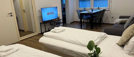 1 غرفة نوم وواي فاي وملاءات أسرّة