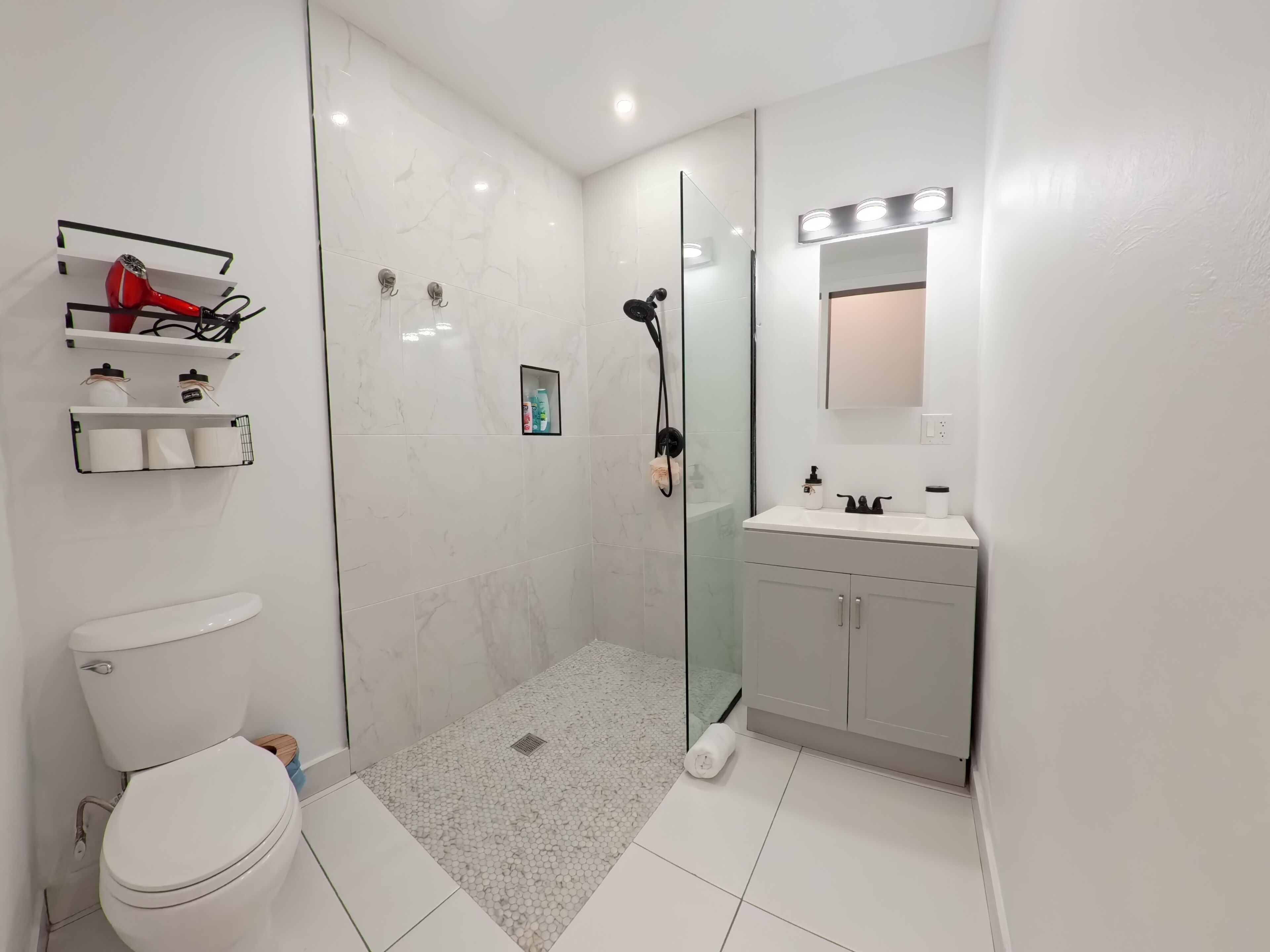 Comfort Apartment, Patio, Garden View | Bathroom | Shower, hair dryer, towels, soap