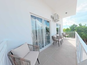 Comfort-Apartment, Terrasse, Gartenblick | Unterkunftsgelände