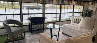 3-Bedroom House with Fire Pit, Volleyball & Tree nature’s for family and friends