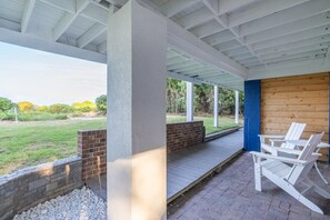 Terrace/patio - Beach Access, Hot Tub, Ping Pong Table, Bikes! (Tybee Island)