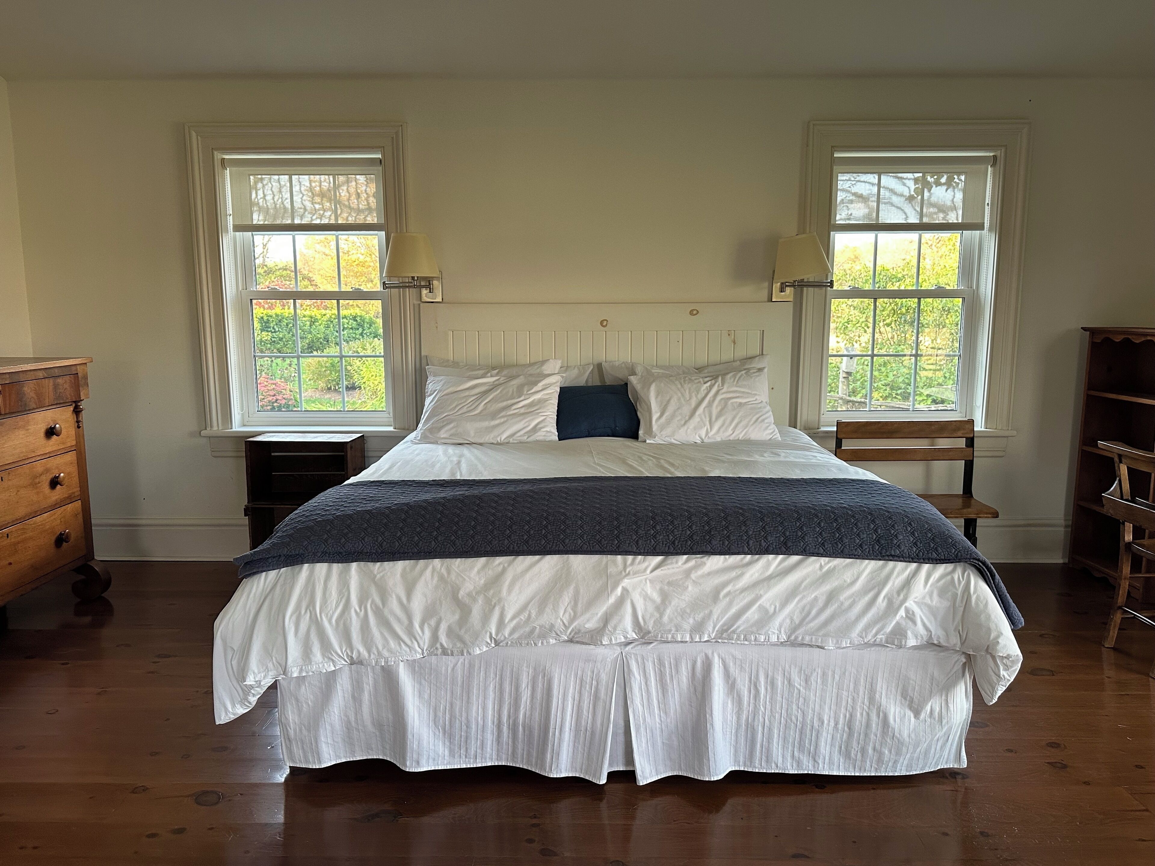 4 bedrooms, WiFi, bed sheets