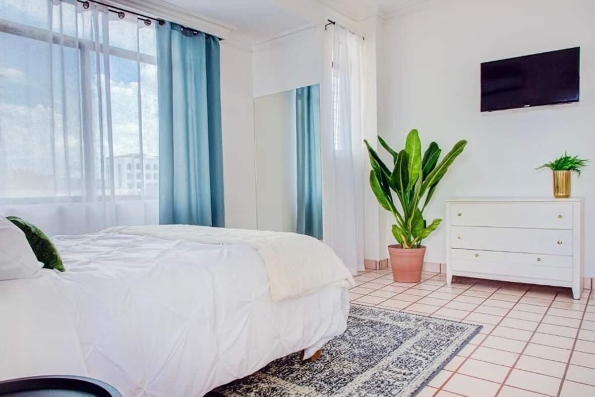 Iron/ironing board, free WiFi