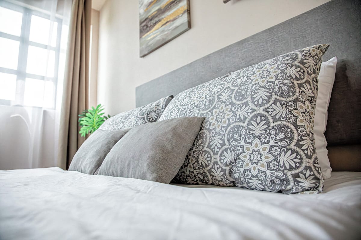 Iron/ironing board, free WiFi