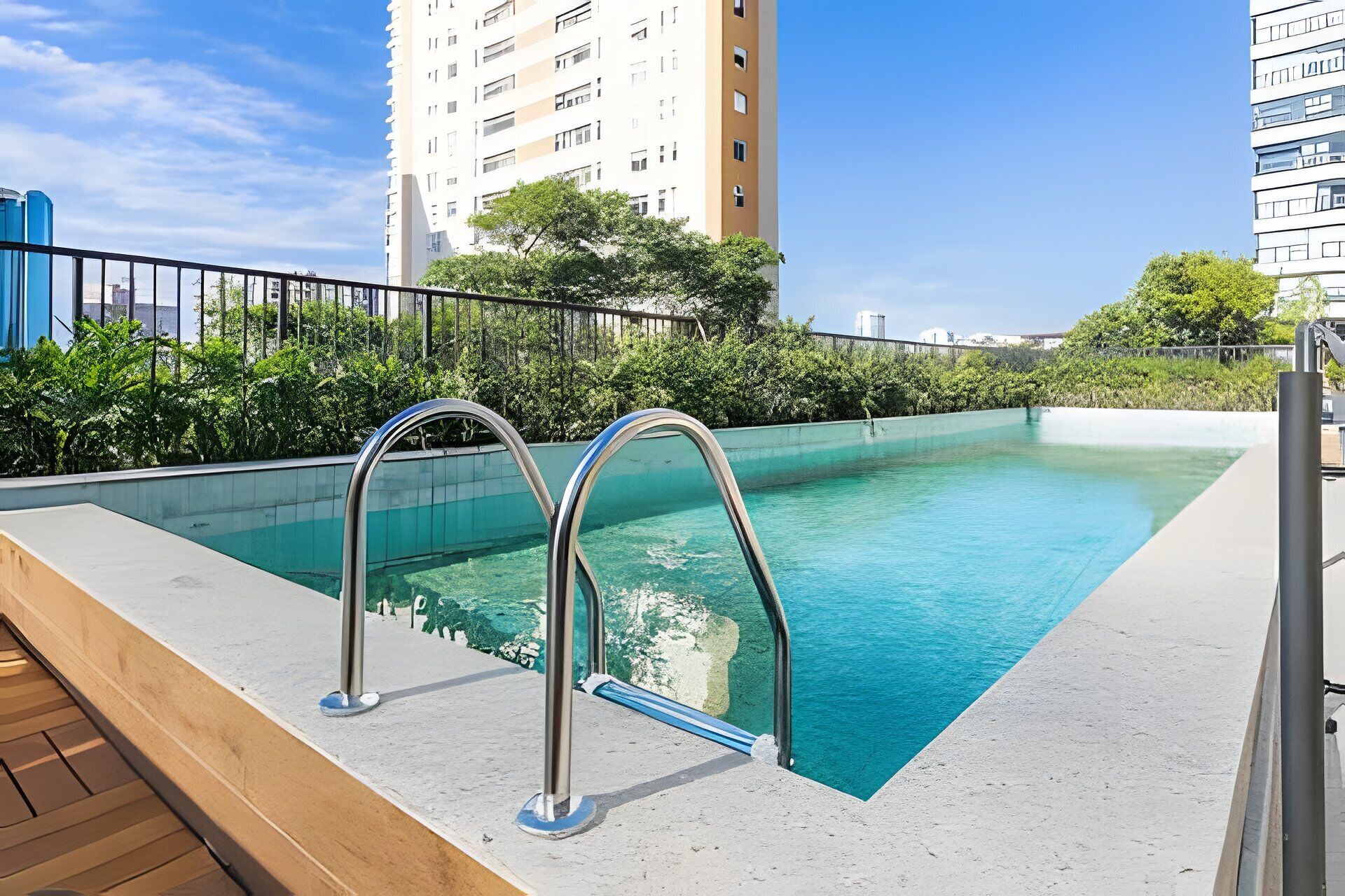 Apartment | Pool | Outdoor pool