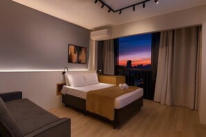 Apartment | Desk, laptop workspace, free WiFi - Bourbon Loft (São Paulo)