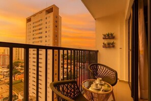 Estudio Deluxe, vista a la ciudad | Áreas de la propiedad