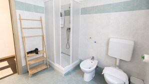 Gratis toalettartiklar, hårtork, handdukar och tvål