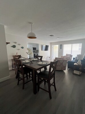 Dining - Casa Flamingo Splash Dania Beach Vibes! (Dania Beach)