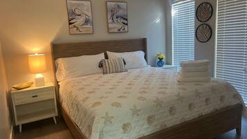 2 bedrooms, iron/ironing board, WiFi, bed sheets