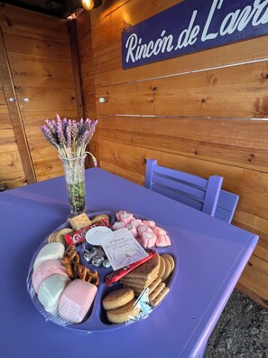 Dining - Lavender Dream in Glamping Rincón de Lavanda (Texcoco de Mora)