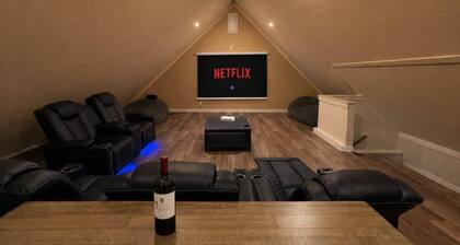 Lovely Double Level Upper Apartment W Projector