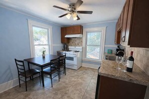 Fridge, microwave, oven, stovetop - Lovely Double Level Upper Apartment W Projector (Rochester)