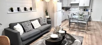 Stylish 2BR Retreat by Langley Event Center