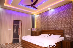 Room - Apartment #3 at Sadhnaaa Apartments Agra (Agra)