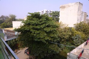 Property grounds - Apartment #4 at Sadhnaaa Apartments Agra (Agra)