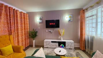 Apartment, Balkon, Stadtblick | Wohnbereich