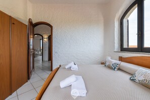 4 soverom og reiseseng for barn