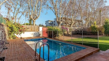 Beheizter Pool