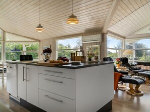 Interior - "Annvy" - 875m from the sea by Interhome (Løkken)