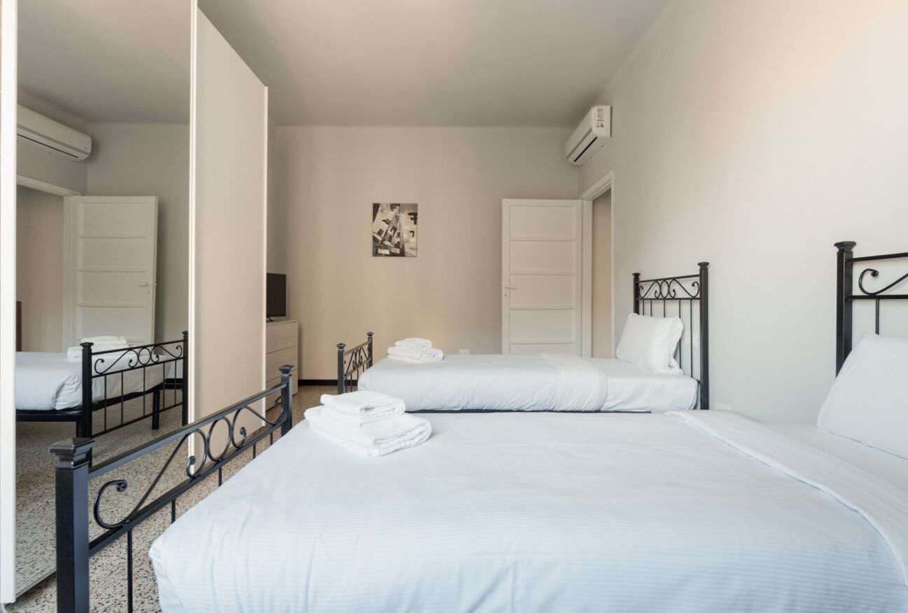 2 bedrooms, iron/ironing board