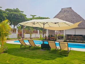 Pool - Alojamiento entero: residencia en Monterrico, Guatemala (Santa Rosa)