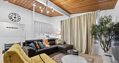 3BR | king bed | Roger’s place | Downtown | Expo Centre | Stadium