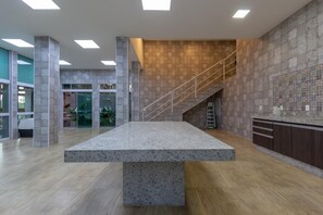 Lobby - Mansion in Greater São Paulo Area - Condominium (Caconde)