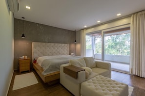 4 bedrooms, iron/ironing board, Internet, bed sheets - Mansion in Greater São Paulo Area - Condominium (Caconde)