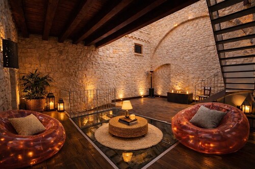 Design suite with glass roof in the historic center of Molfetta