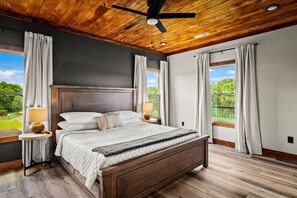 Iron/ironing board, WiFi, bed sheets - New 2025–5 Mi Dollywood–Mtn Views–1-Step–Pets (Sevierville)