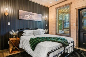 3 chambres, fer et planche à repasser, Wi-Fi gratuit, draps fournis