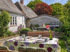 Outdoor dining - "Spase" - 23km from the sea by Interhome (Højer)