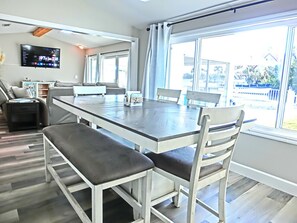 Dining - Dolphins Cove | Direct Gulf Access, Heated Pool, Tiki Hut (Hernando Beach)