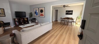 Belmont Heights 2-bedroom. Quick Walk to 2nd St and Beach
