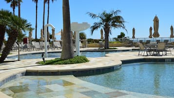 Condo (2 Bedrooms) | Property amenity