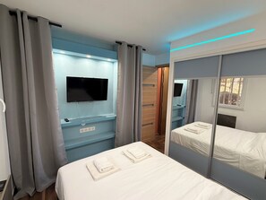 Fer et planche à repasser, Wi-Fi, draps fournis