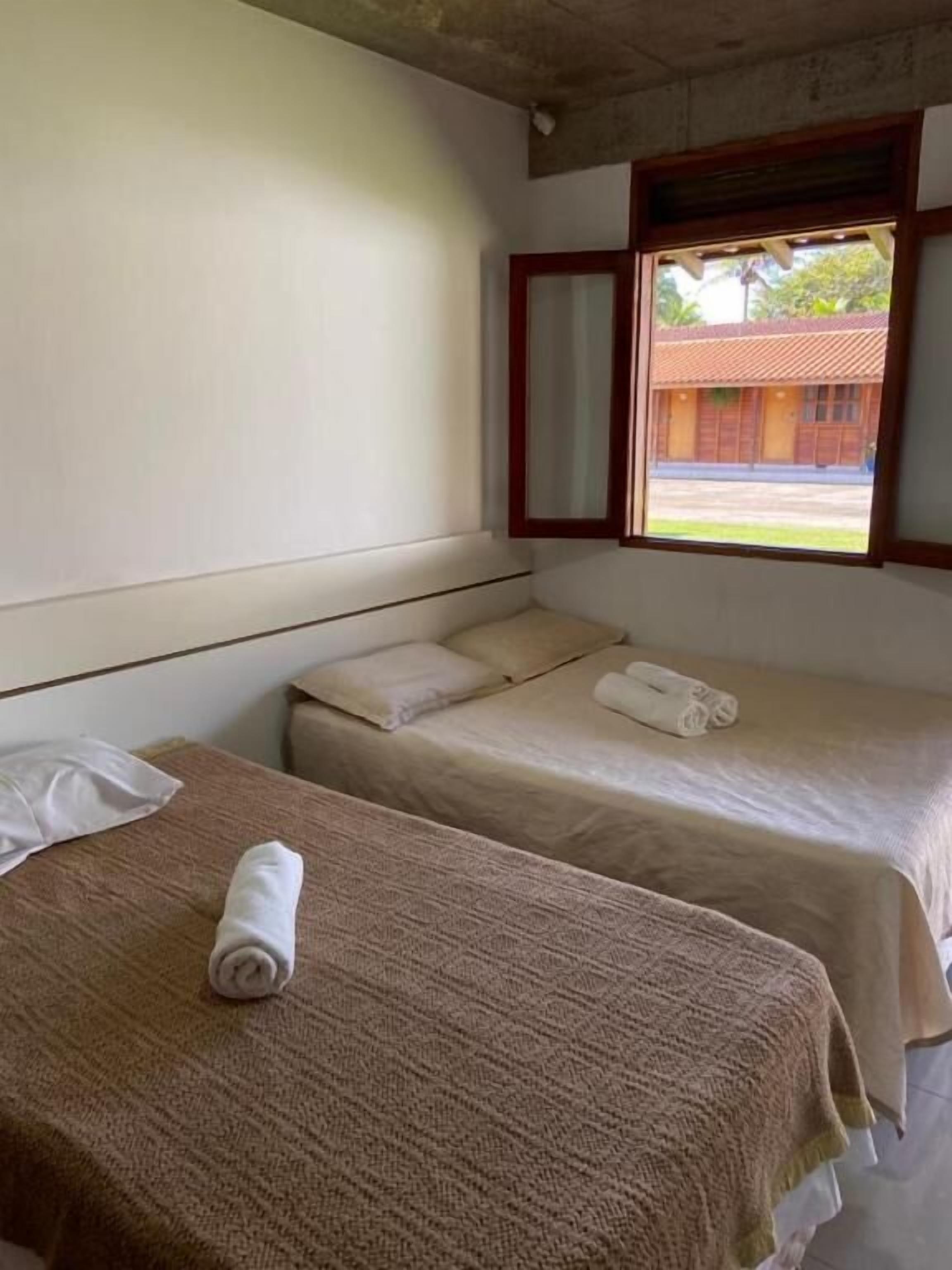 Habitación triple básica, vistas al jardín | Wifi gratis