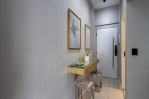 House, Smoking - Apartamento no Centro com Wifi e a 500m do Metr (São Paulo)