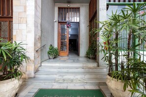 House, Smoking - Apartamento no Centro com Wifi e a 500m do Metr (São Paulo)